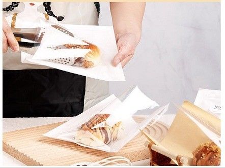 2023 Chega Saco de papel descartável com alça de comprimento de mão e à prova de óleo