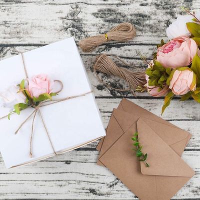 Caixa de presente em papel para aniversários aniversários e casamentos